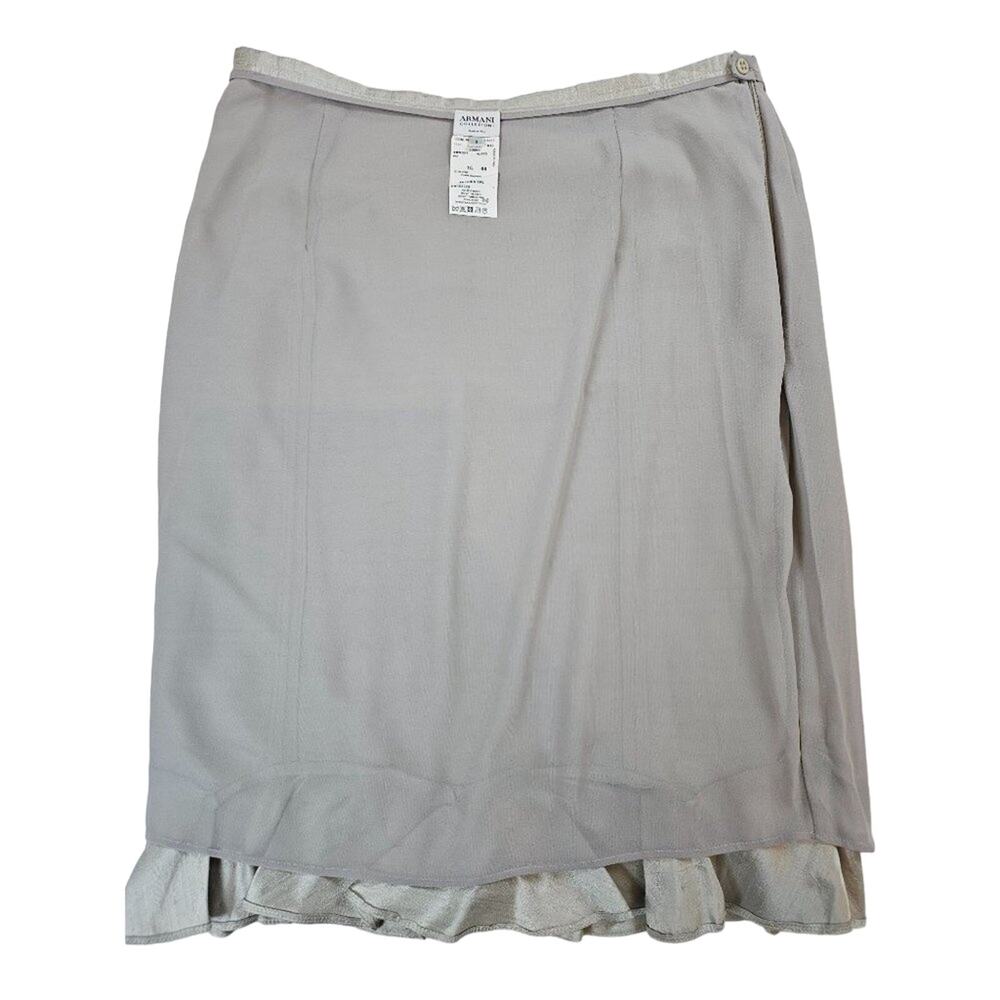 Armani Silver metallic pencil skirt with petal trim, size‎ 8 - Picture 4 of 7